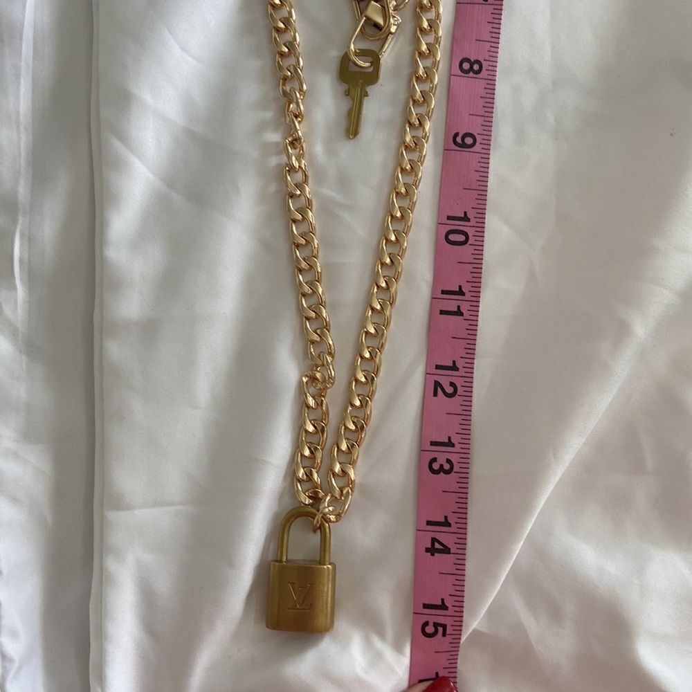 Lv Key Lock And Key With 2 Unbranded Chains - image 8